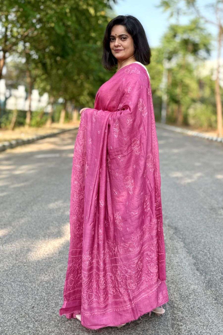Memaana Dark Pink Handcrafted Tussar Silk Lucknowi Chikankari Saree - Full Drape Side View