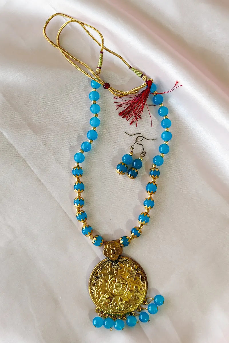 Fabnuma Handcrafted Sky Blue Neckpiece Golden Oxidise Pendant & Dangle Earrings - Fabnuma