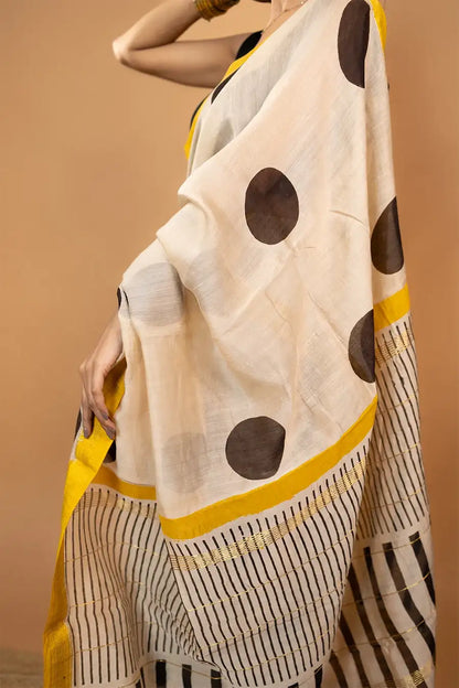 Cream block printed Maheshwari silk saree with polka dot pattern